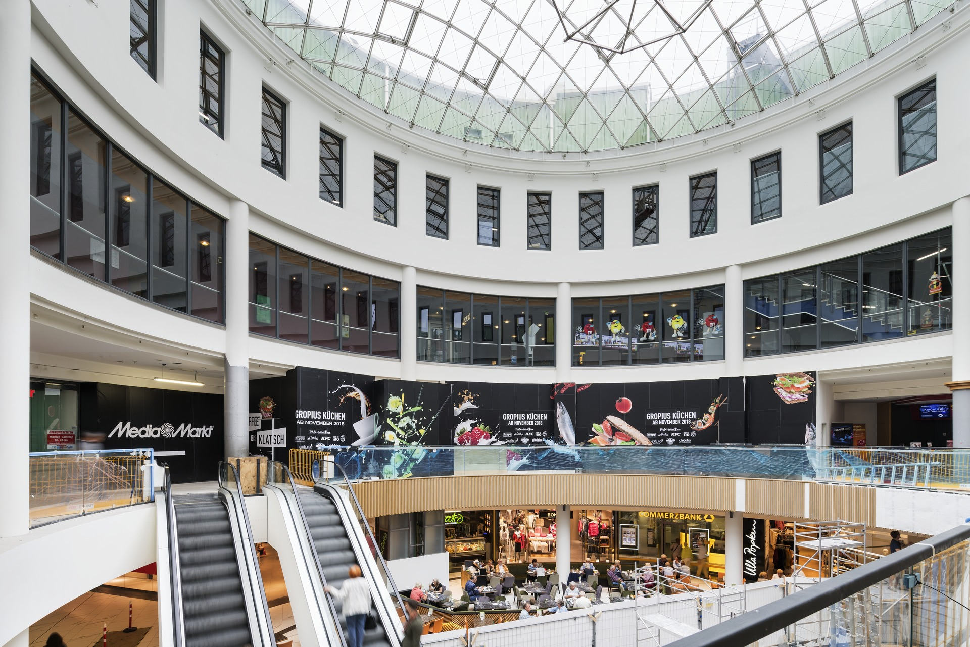 Gropius Passage Foodcourt Berlin
