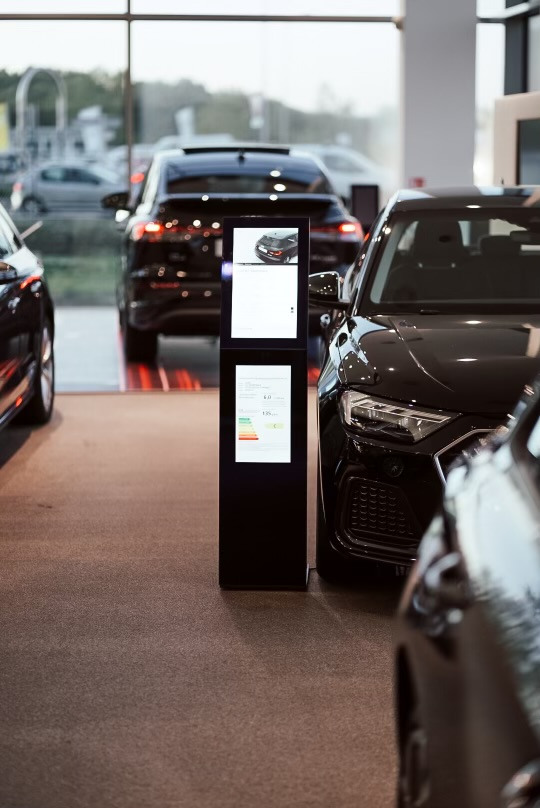 Umdasch Audi Volkswagen Vehicle Information Pillars 04