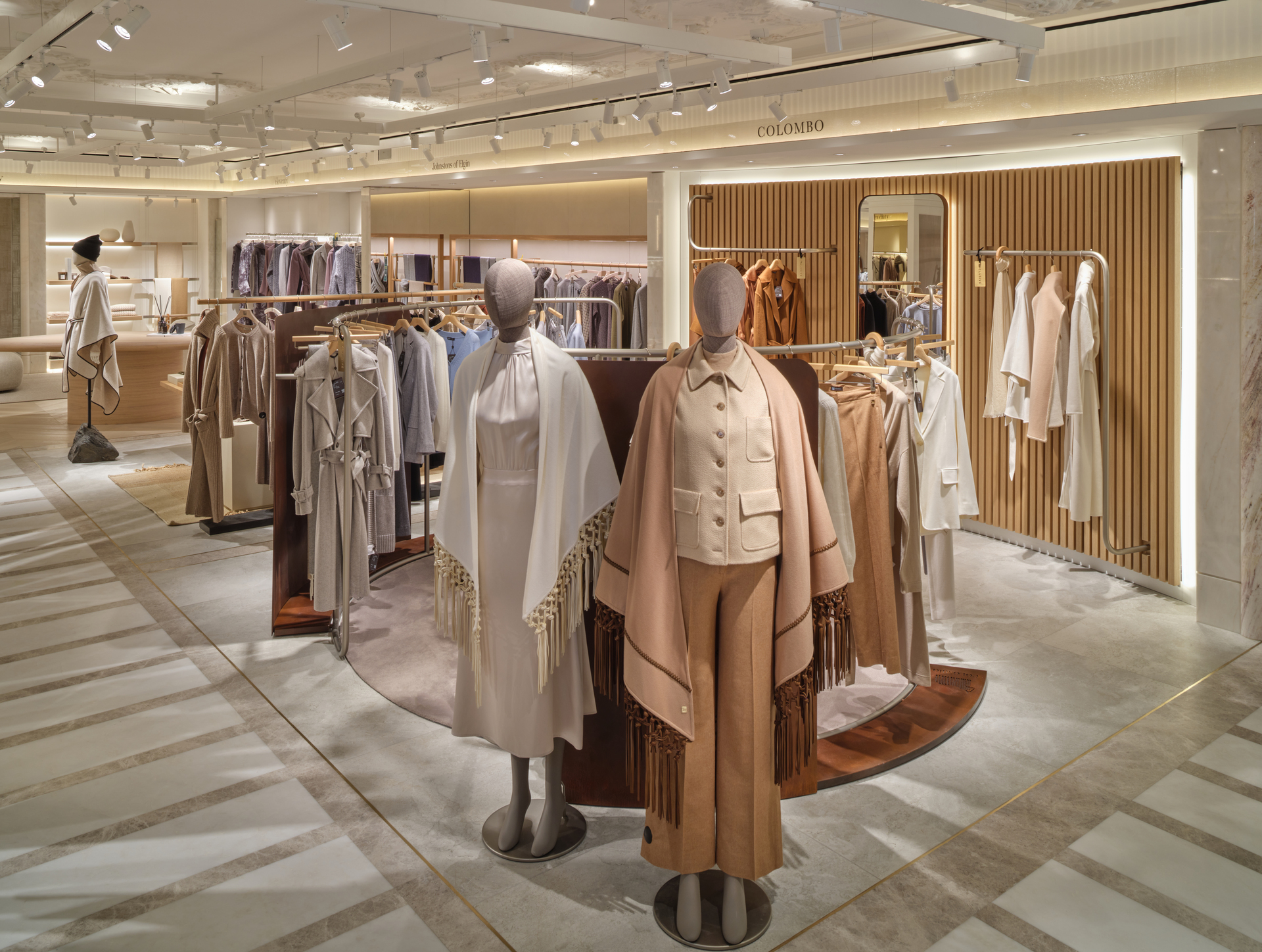 Womens Designer Collection Department in Harrods umdasch 2024 11 14 Harrods Designer Collections Room 29836