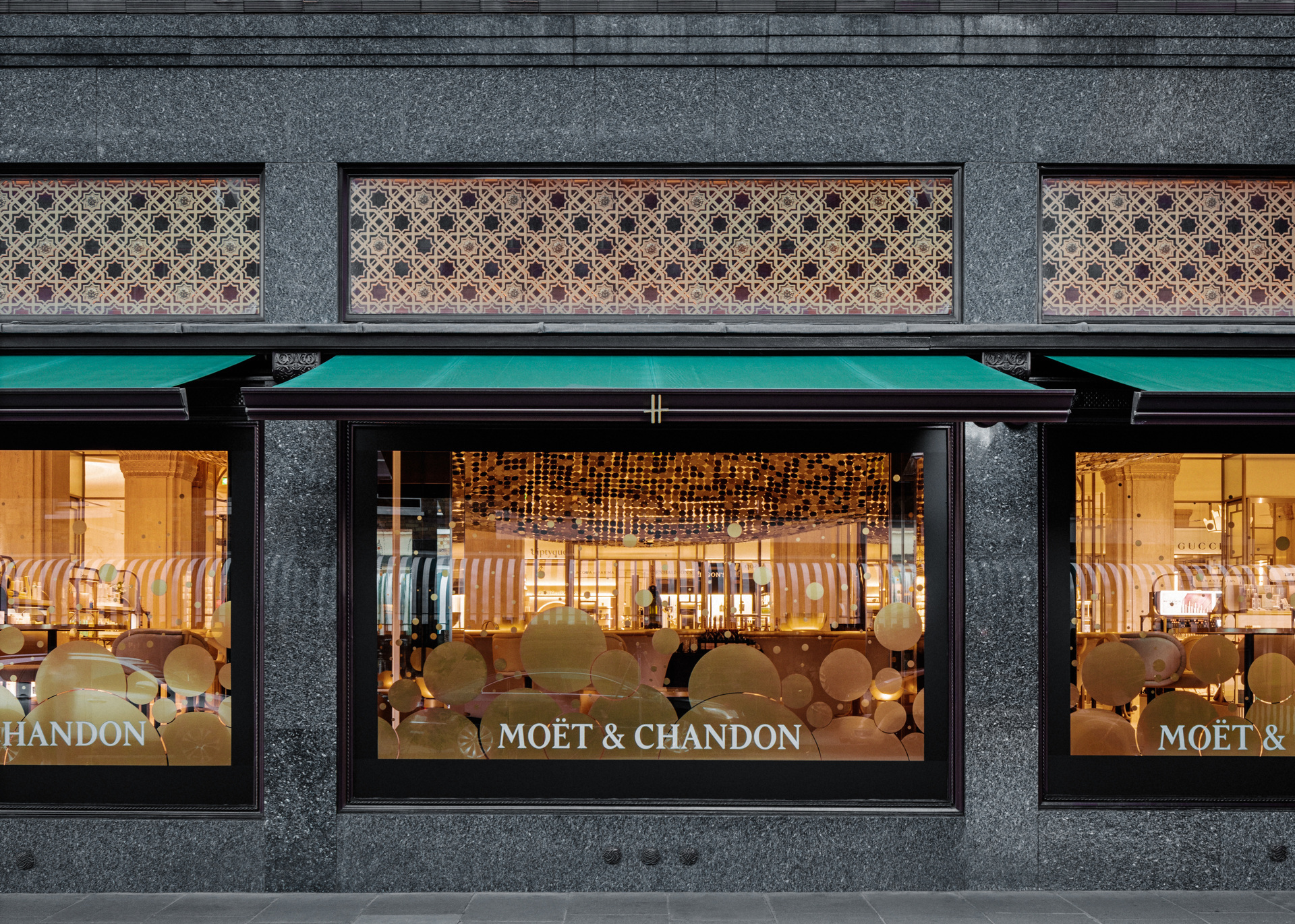Harrods Moet and Chandon Champagne Bar umdasch SYB Harrods Exterior 283 MASTER Crop