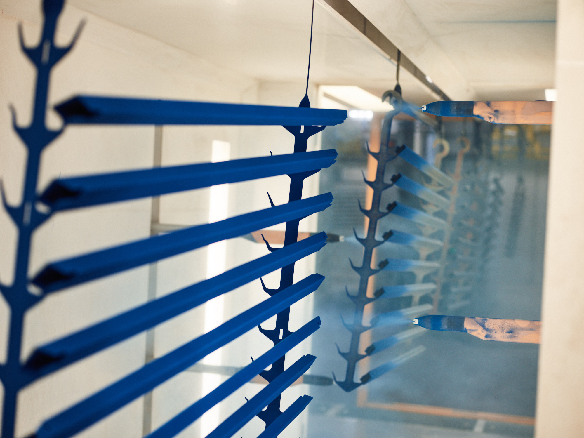 powder coating facility at umdasch the store makers industrial contract manufacturing