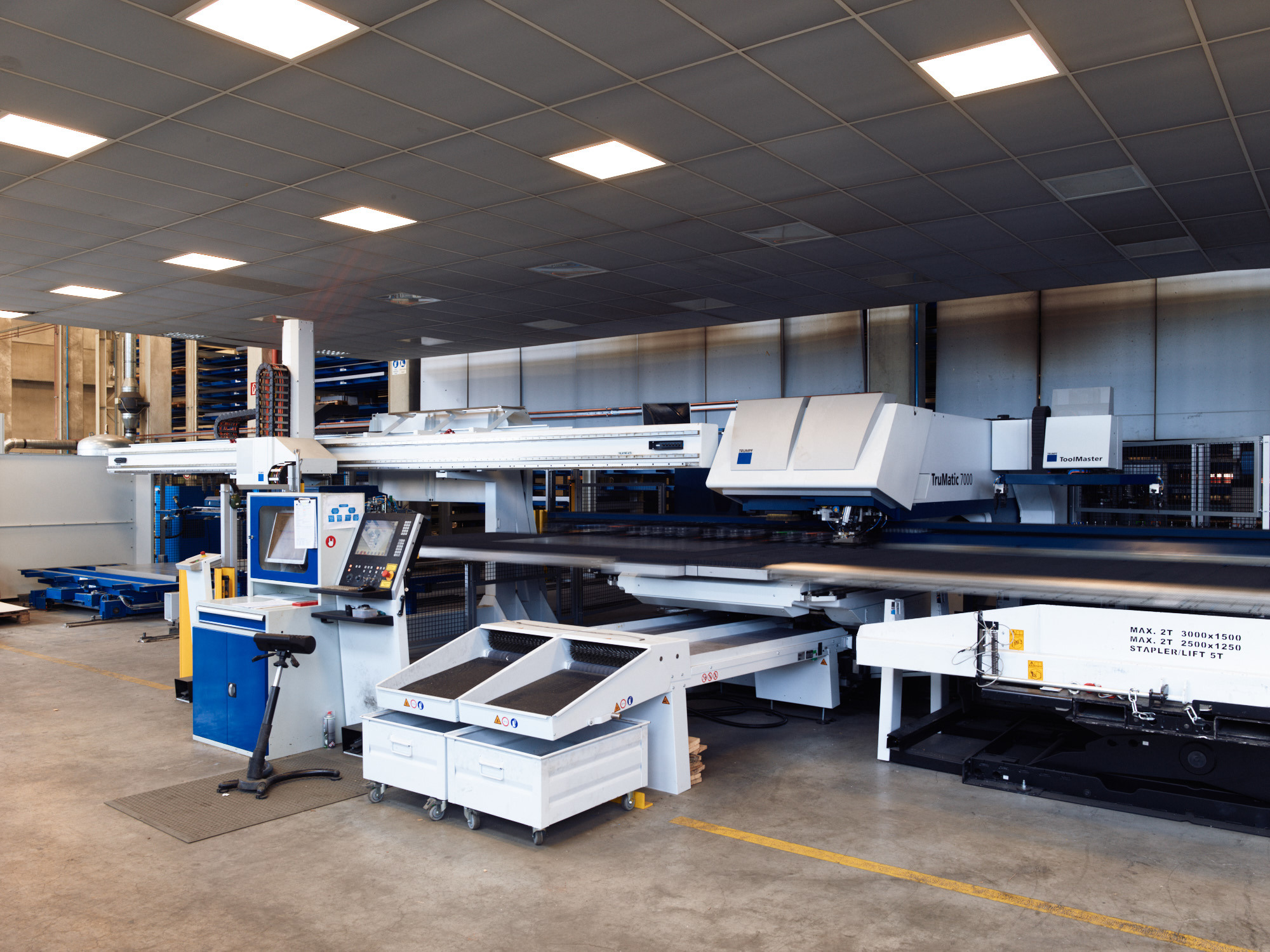 sheet metal processing machine at Industrial Contract manufacturing component production umdasch the store makers