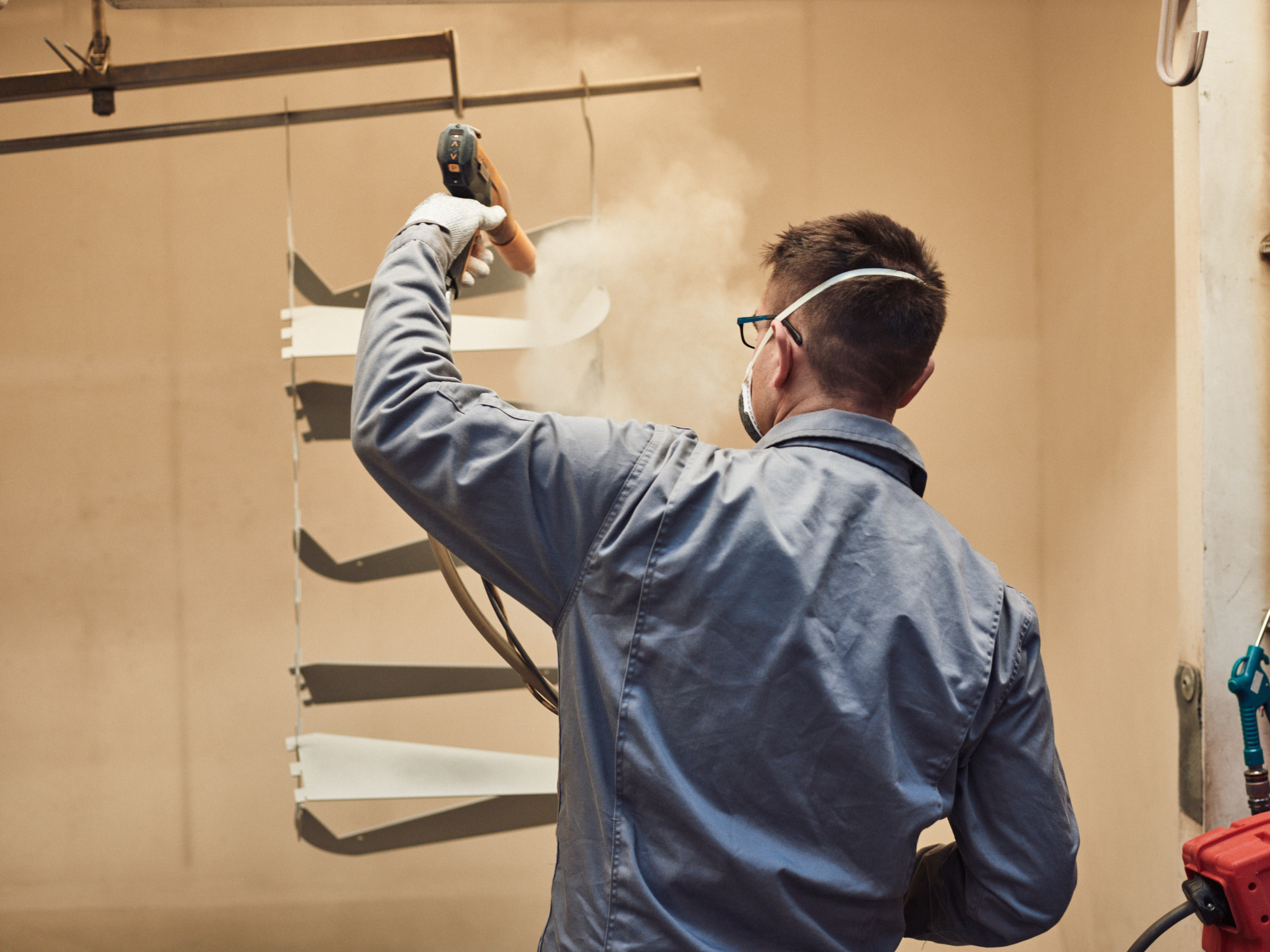 Pulverbeschichtung Industrial Contract Manufacturing