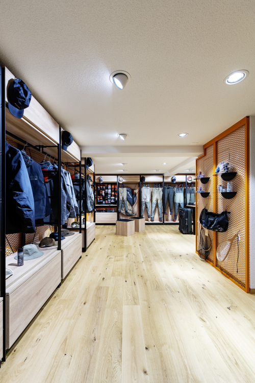 Bernhard Fishing by umdasch The Store Makers Bernhard Fishing by umdasch The Store Makers