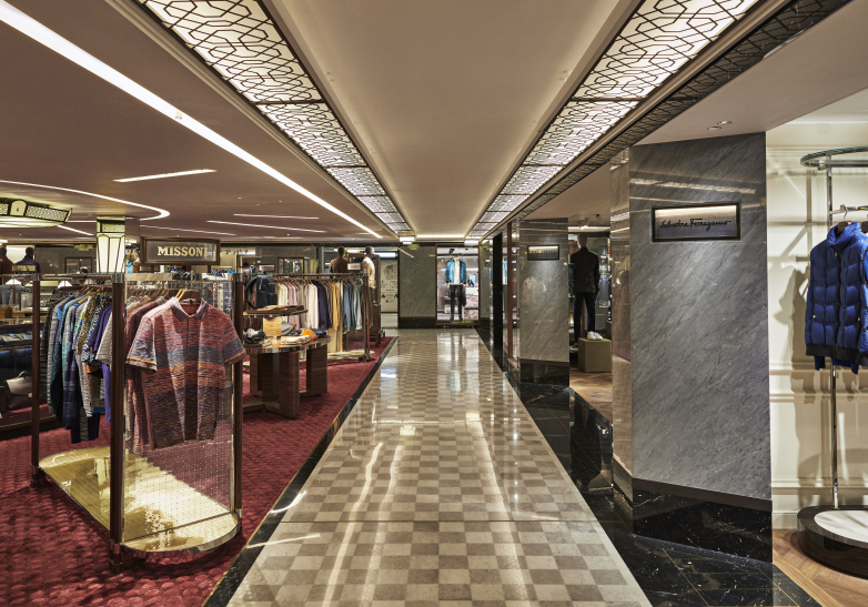 Harrods Men's International by umdasch Harrods Men's International by umdasch