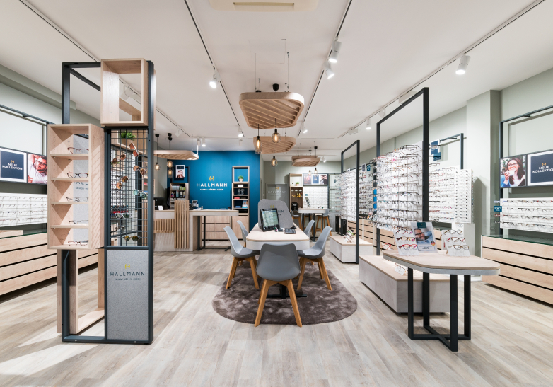 umdasch Referenz - Optik Hallmann umdasch Referenz - Optik Hallmann