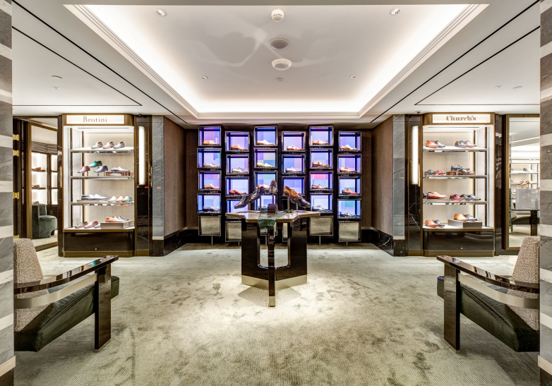 Harrods Shoes by umdasch The Store Makers Harrods Shoes by umdasch The Store Makers