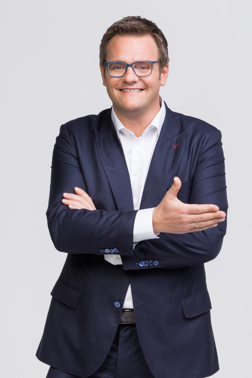 Robert F. Hartlauer, CEO Hartlauer Robert F. Hartlauer, CEO Hartlauer