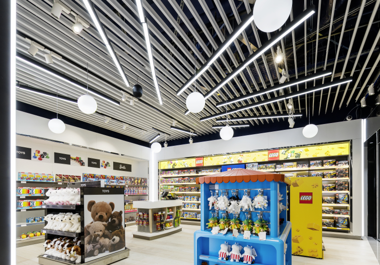 Helsinki Airport Duty-Free by umdasch Helsinki Airport Duty-Free by umdasch
