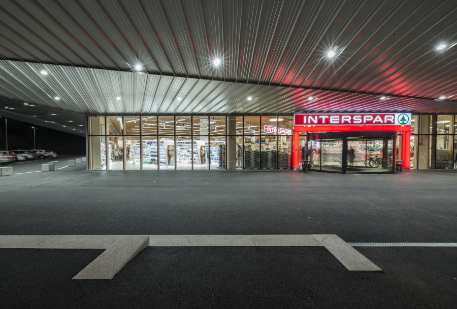 Interspar Rijeka by umdasch 