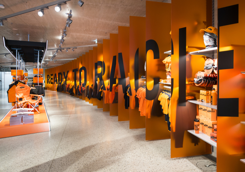 KTM Motohall KTM Motohall by Umdasch The Store Makers