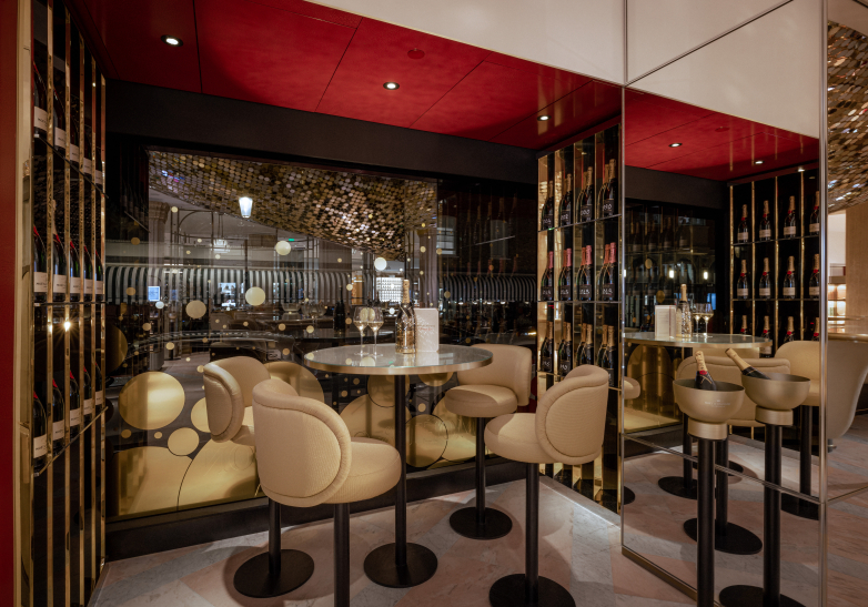 Moët & Chandon Champagne Bar Moët & Chandon Champagne Bar