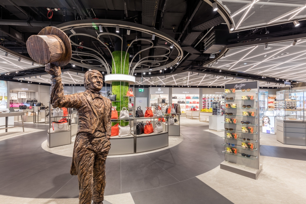 Munich Airport - Have you already discovered our Louis